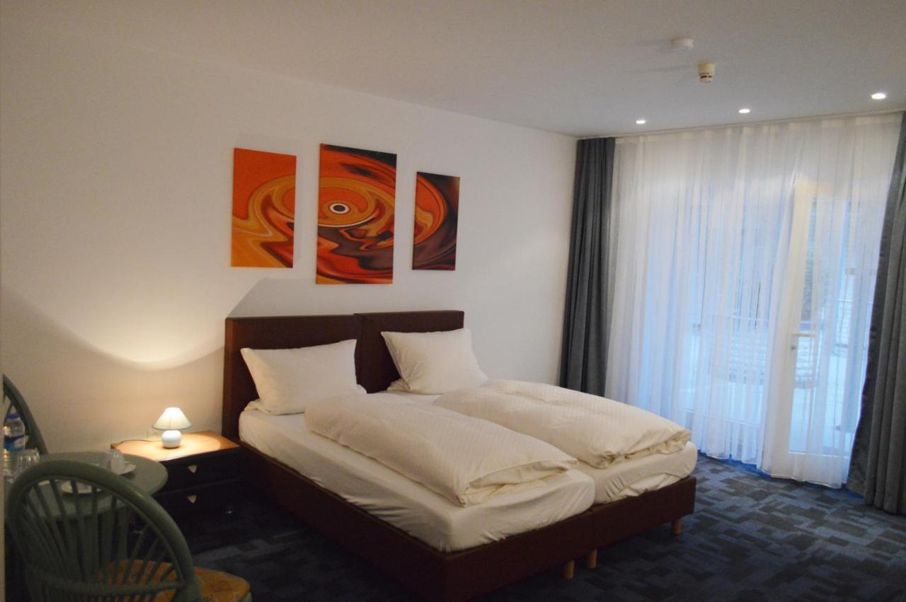Hotel B8 Voerde Habitación foto